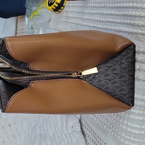 Purse - Picture 8 of 13